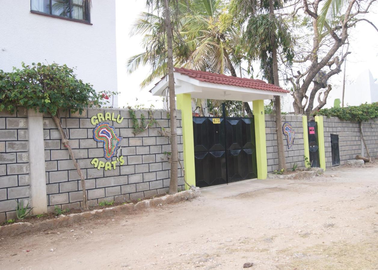 Luciano & Grace Apartments Watamu Luaran gambar