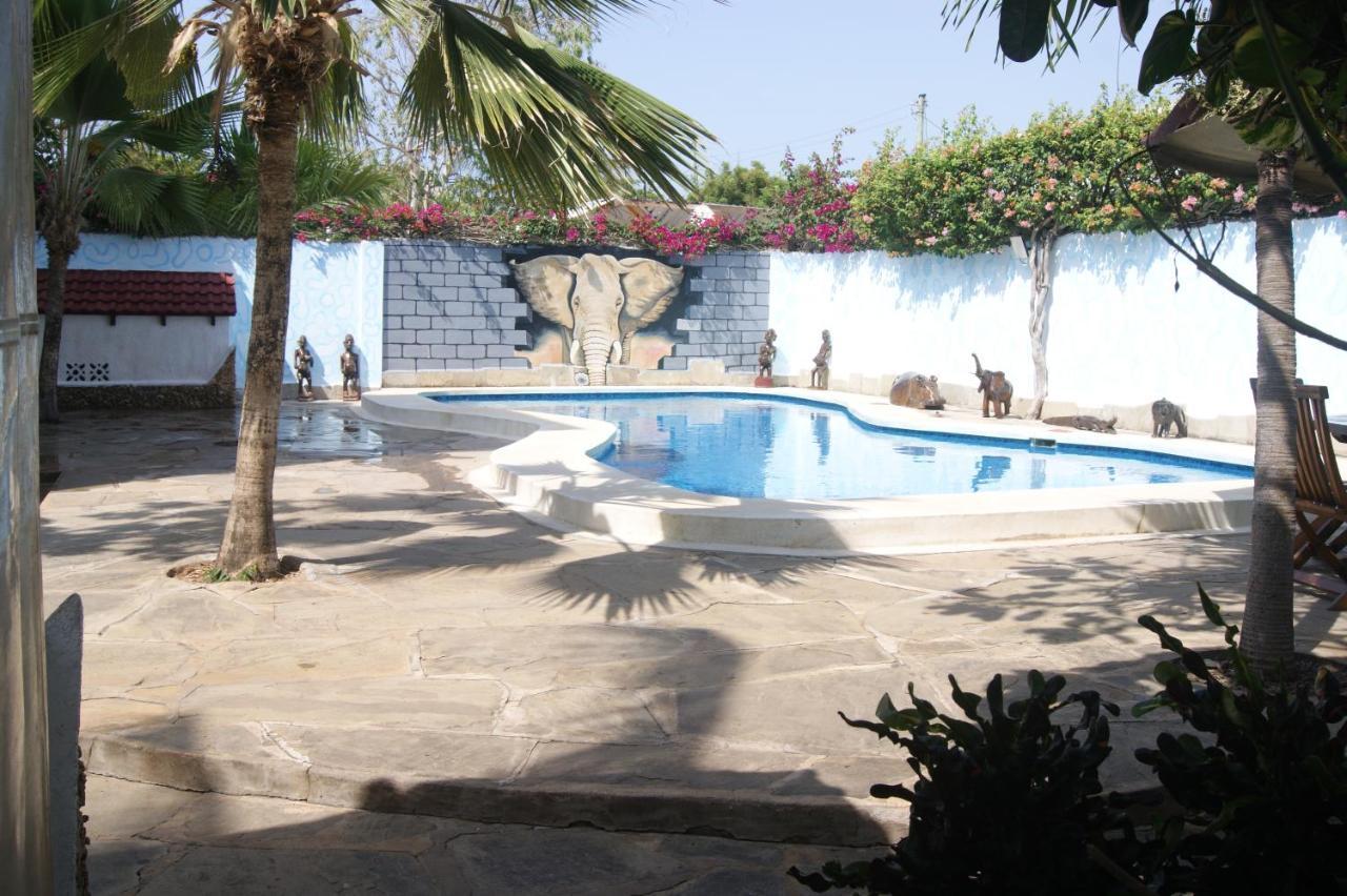 Luciano & Grace Apartments Watamu Luaran gambar